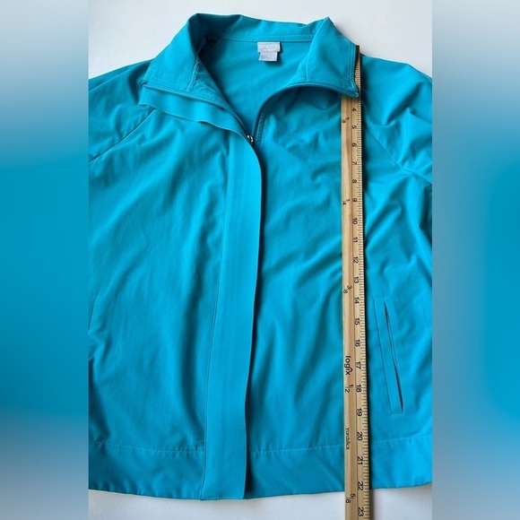 Chico’s Zenergy Teal Blue Lightweight Athletic Zip Up Jacket Size 1 (US Medium) - Picture 5 of 8